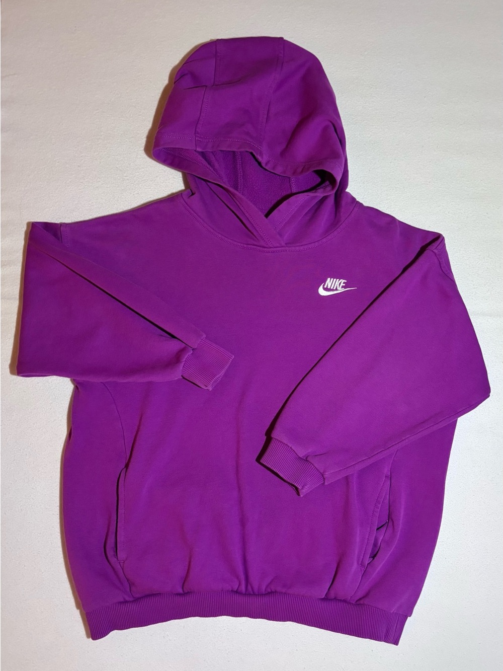 Nike Girls Club Fleece Oversized Purple Hoodie Size Medium 10-12 B112